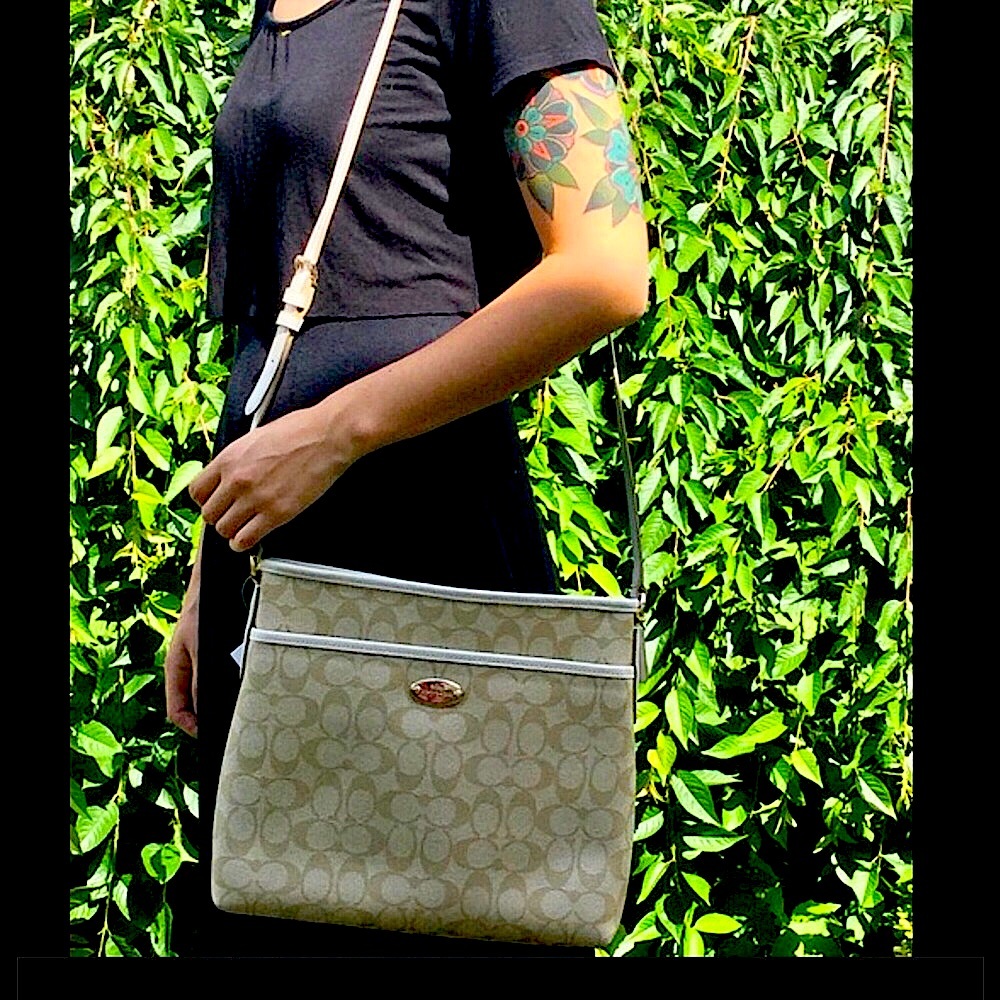 HP🎉COACH SIG FILE/CROSSBODY PURSE